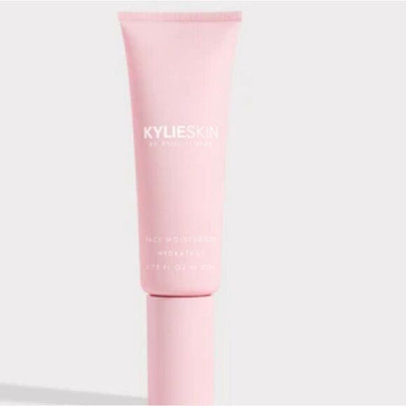 KYLIE SKIN Face Moisturizer - Picture 2 of 5